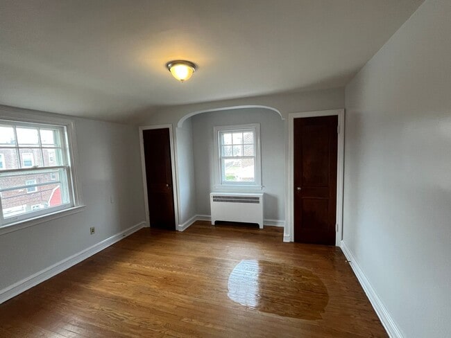 Building Photo - 1814 Napfle Ave