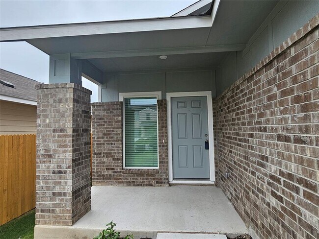 Building Photo - 128 Dollars Dr