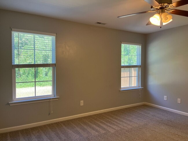 Building Photo - Charming 3/2 Home in Boiling Springs!