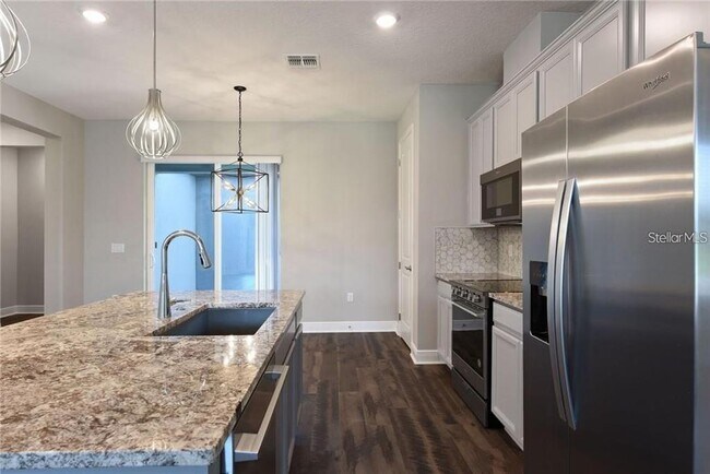 Building Photo - 7055 Carrickbend Ln