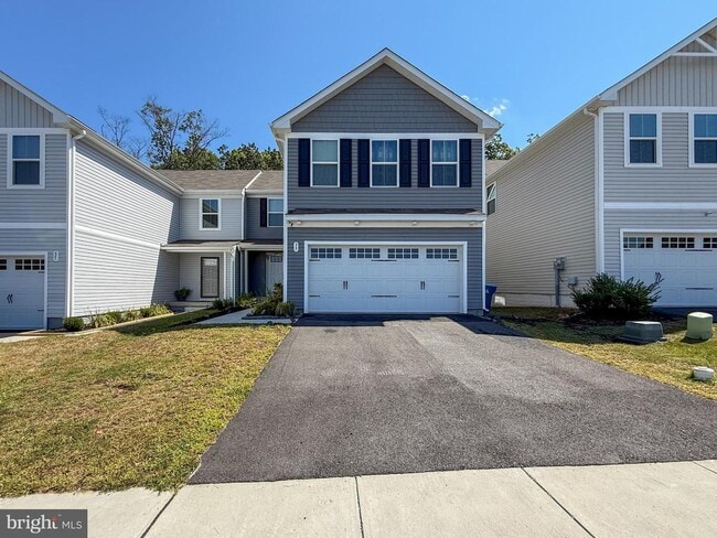 Building Photo - 33 Juniper Cir