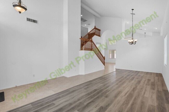 Building Photo - Beautiful 5 bed / 3 bath Home in the San Tan Heights Community of San Tan Valley