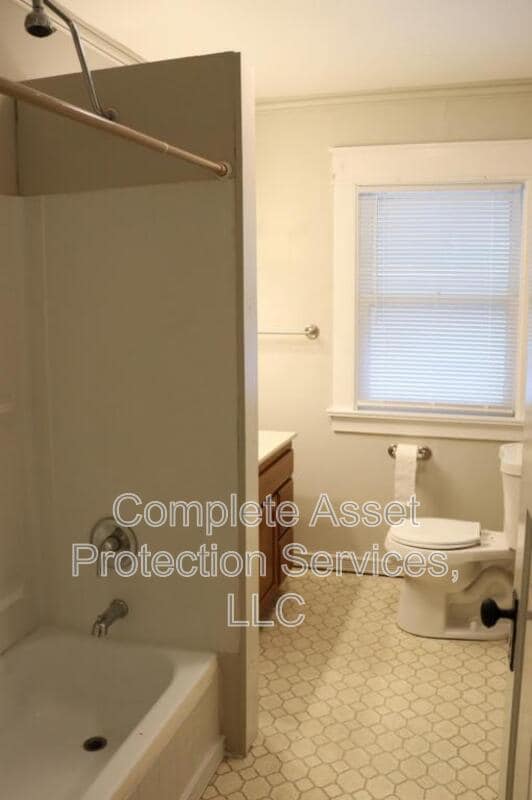 Building Photo - 308 Harrison St