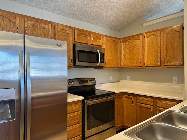 Building Photo - 5008 Lawndale Dr