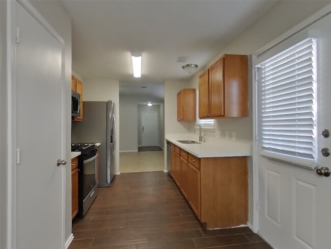 Building Photo - 7214 Winter Song Dr