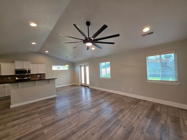 Building Photo - 6009 Pimlico Dr