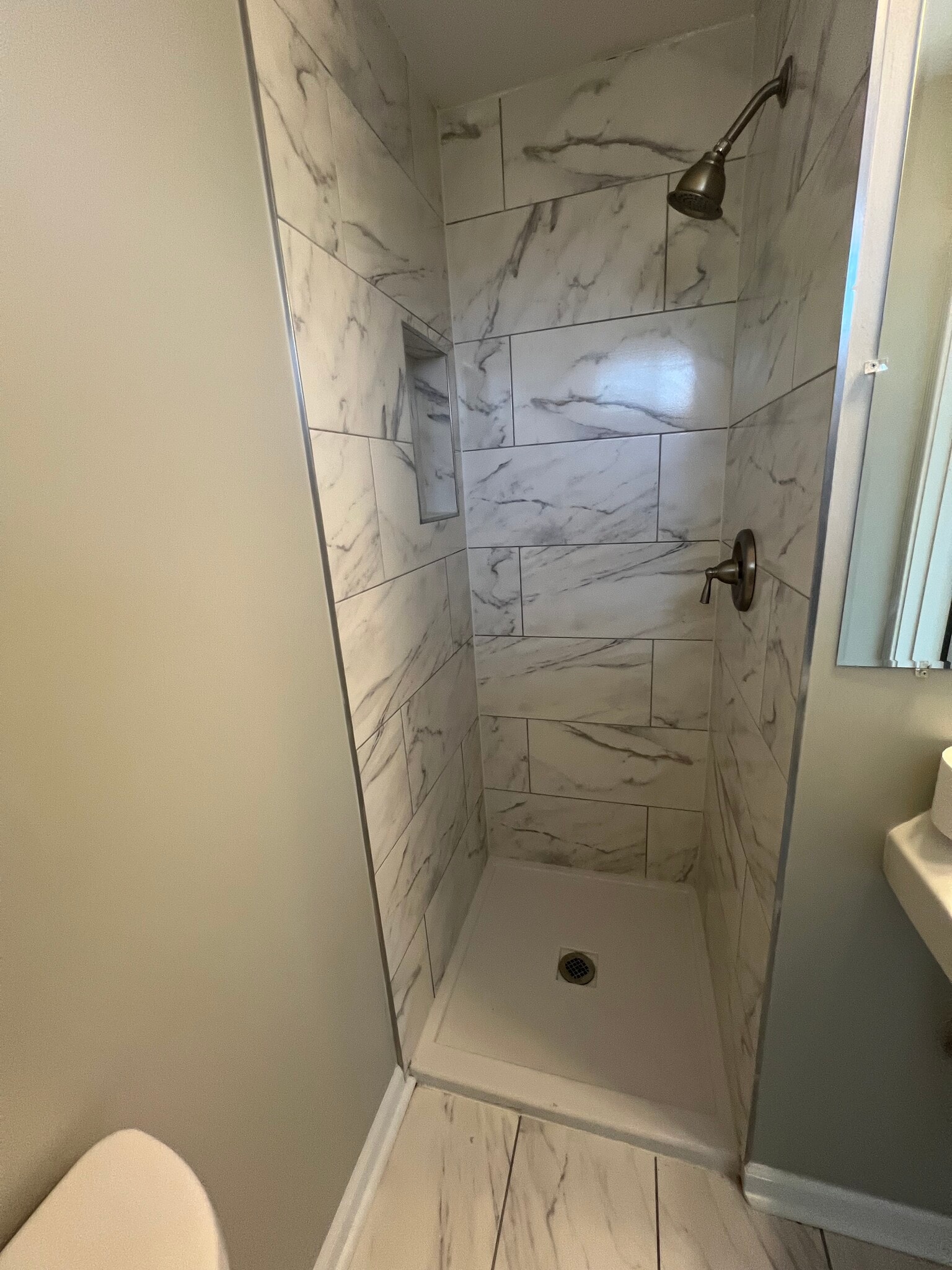 Master Bath - 10804 Coffman Ave