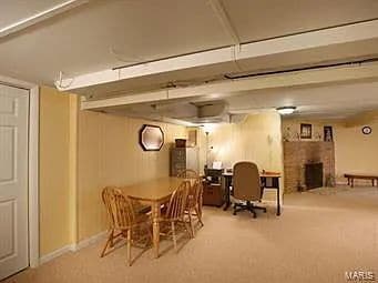 Building Photo - "Charming 3-Bedroom Retreat with 2 Full Baths in Prime Saint Louis Location - 1537 Sq Ft of Comfo...