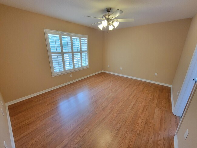 Building Photo - 4707 Nichols Creek Rd