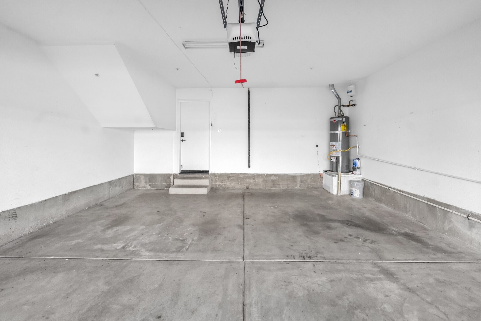 Building Photo - 16710 Nicklaus Dr