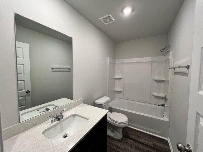 Building Photo - Brand New 4 Bed 2 Bath Home in Mustang Sch...