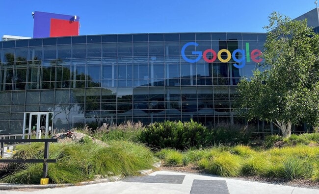 Building Photo - 1101 W El Camino Real