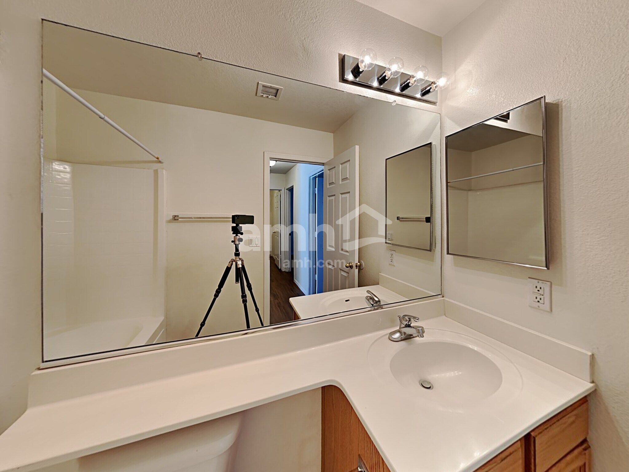 Building Photo - 2037 N 107th Dr