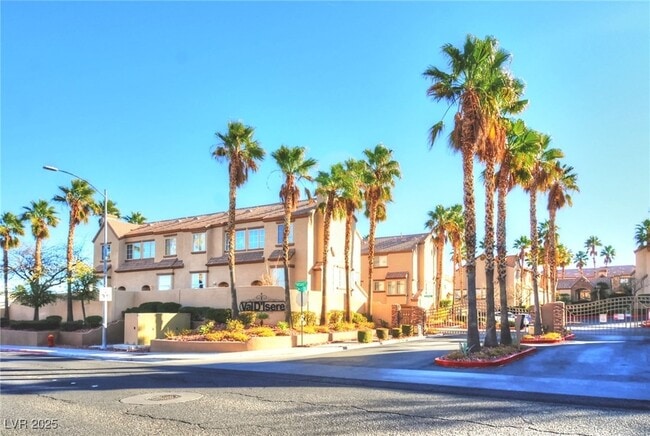 Building Photo - 1512 Faldo St