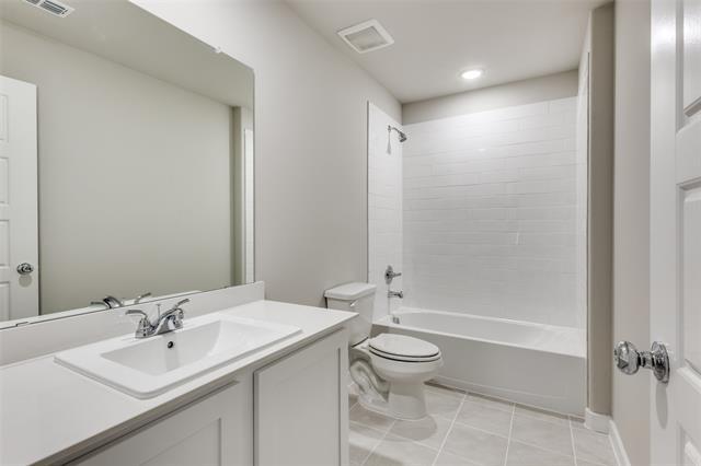 Building Photo - 601 Whispering Winds Trl