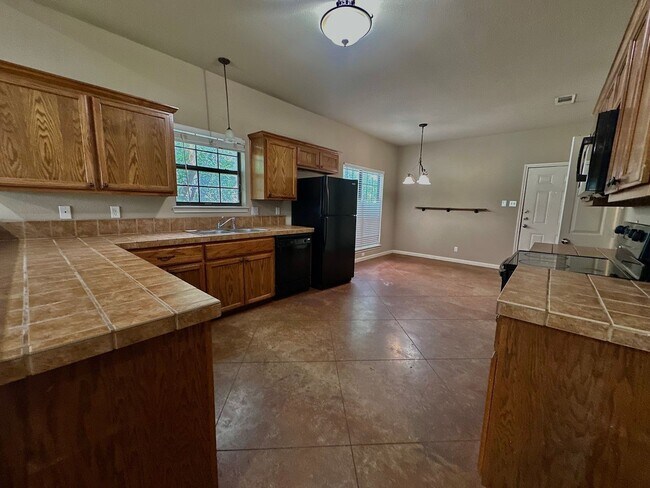 Building Photo - Charming 4/3 House Near Baylor!