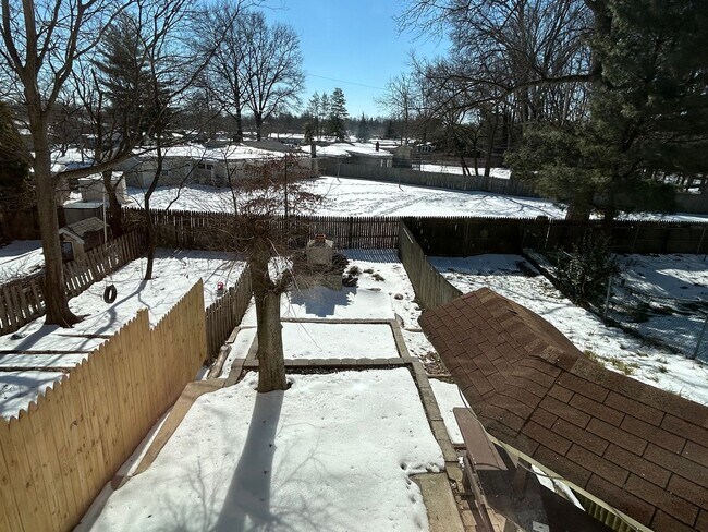 Building Photo - 216 Whitherspoon Ln