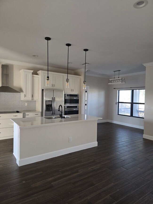 Building Photo - 1504 NW 36th Pl