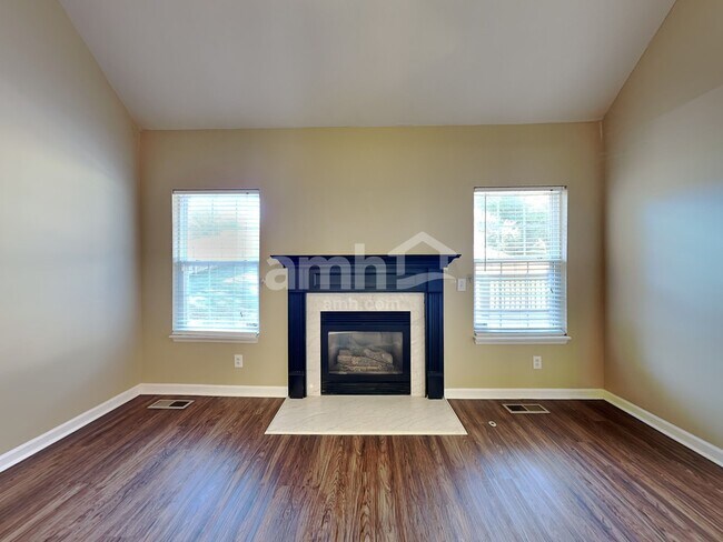 Building Photo - 6544 Broken Bow Dr