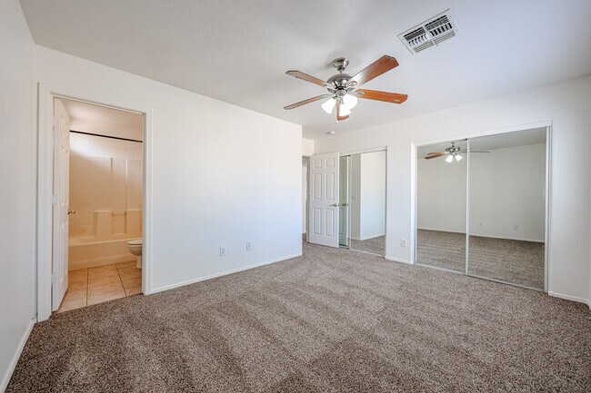 Building Photo - 11498 W Shaw Butte Dr