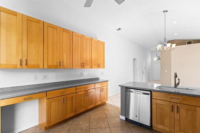 Building Photo - 15250 SW 49th Ct