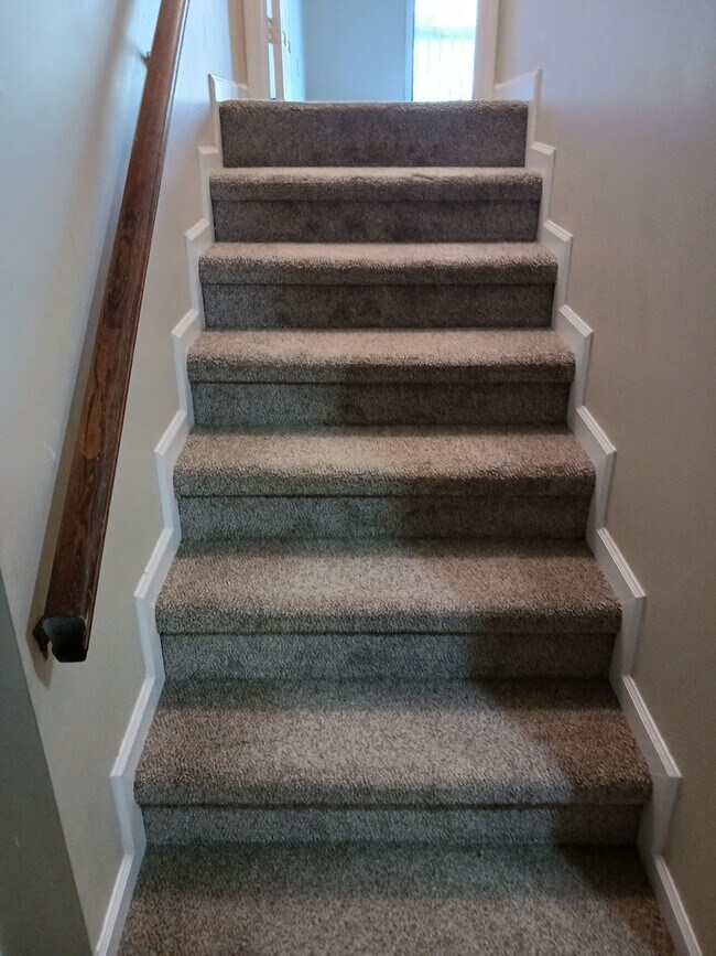 Building Photo - 130 W Midvale Ave