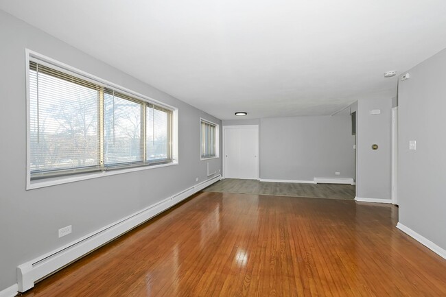 Interior Photo - 10604 S Walden Parkway