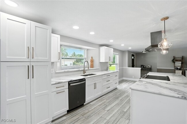 Building Photo - 1250 Kasamada Dr