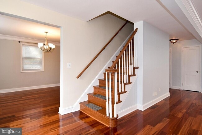 Building Photo - 7125 Harrison Ln