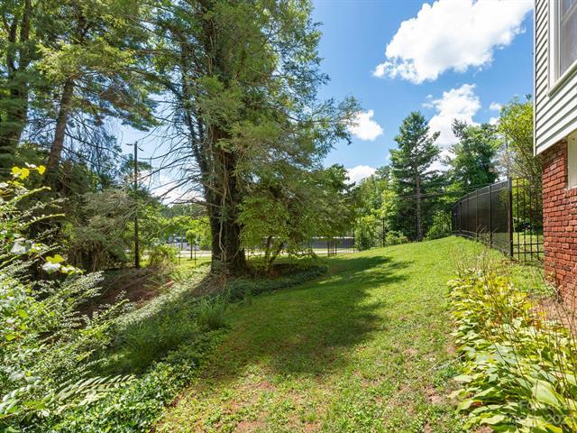 Building Photo - 181 Blake Dr