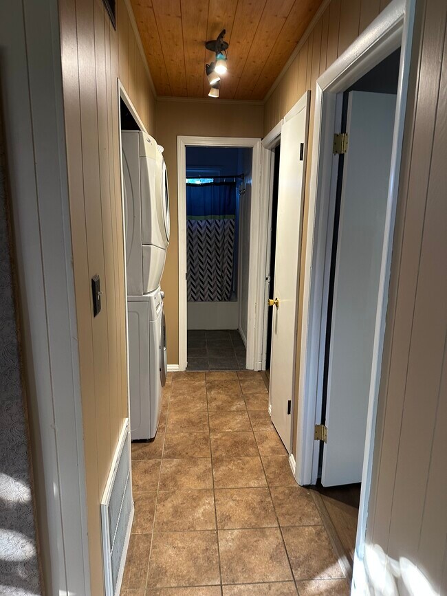 Hallway with laundry hookup - 559 Fairview St