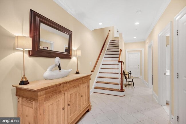 Building Photo - 714 Bracey Ln