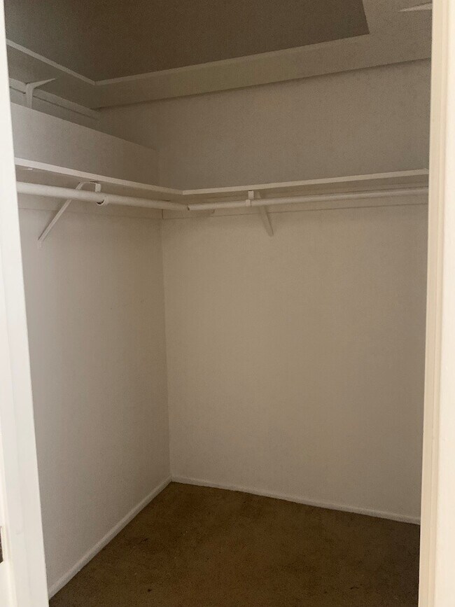 Building Photo - 925 Camino Lindo