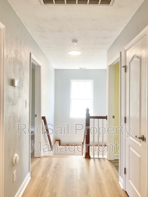 Building Photo - 9 Rockingham Dr