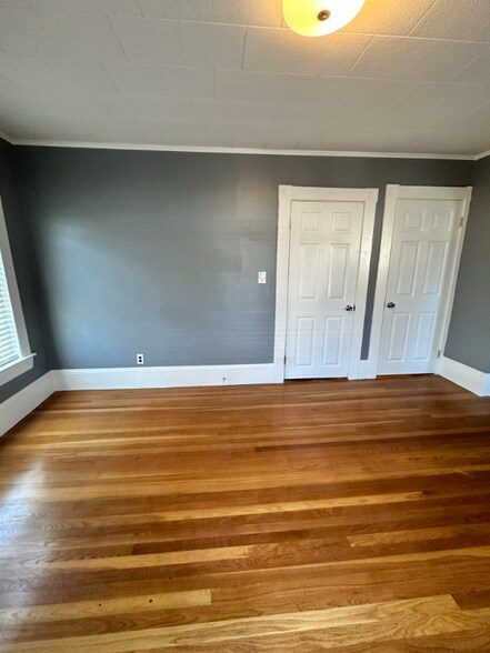 Building Photo - 20 Ashland Ave