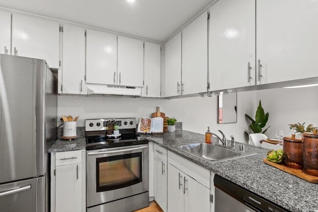 Building Photo - 203 Corte San Pablo