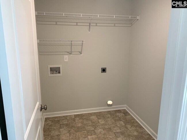 Building Photo - 2325 Trakand Dr