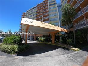 Building Photo - 2025 NE 164th St