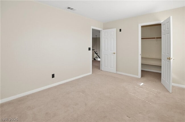 Building Photo - 747 Canyon Crest Dr