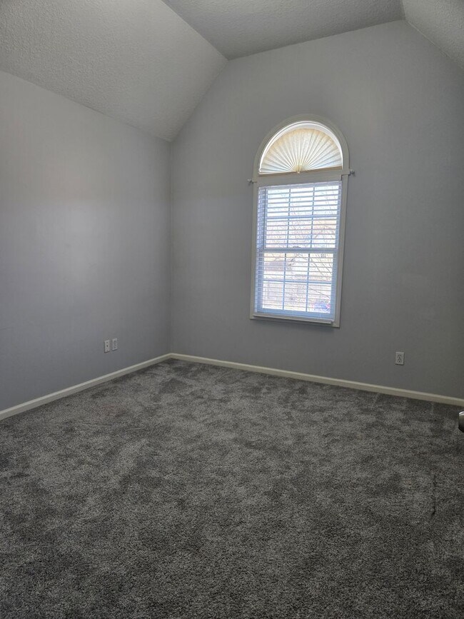 Building Photo - Beautiful Reserve at Heritage Park home!!!