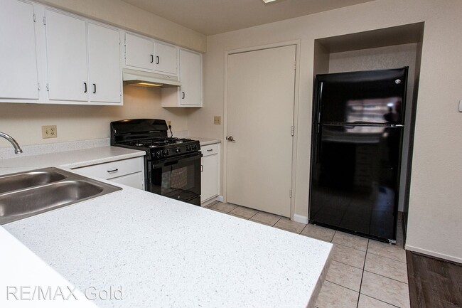 Building Photo - 3 br, 2.5 bath House - 307 Allouette Way U...