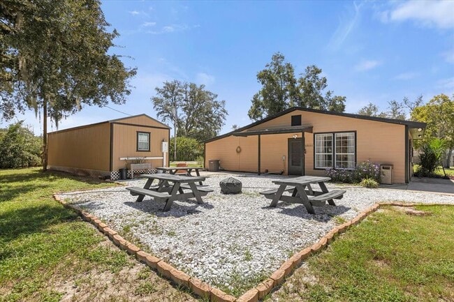 Building Photo - 14043 Tennessee Ave