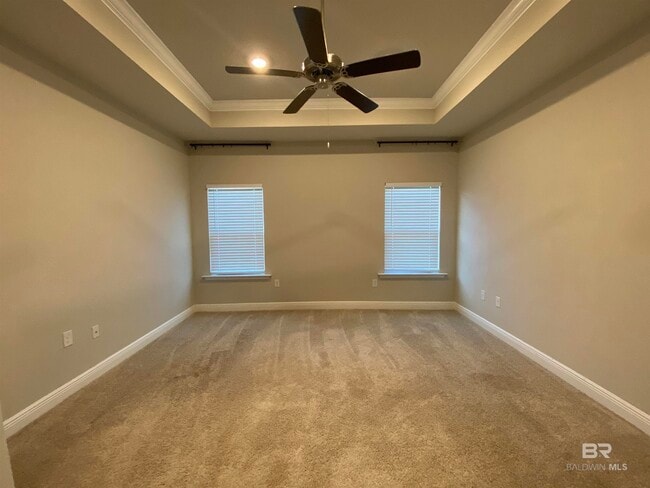 Building Photo - 9102 Diamante Blvd