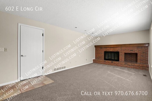 Building Photo - 602 E Long Cir