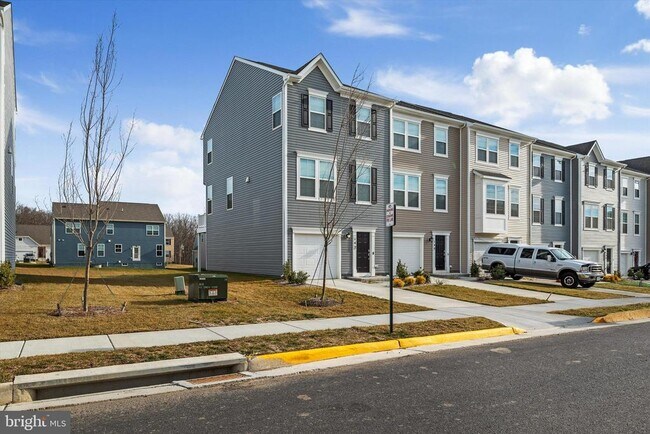 Building Photo - 142 Tye Ct