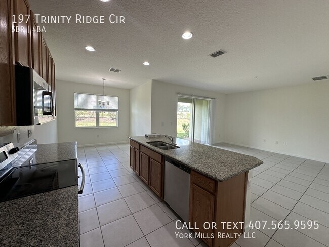 Building Photo - 197 Trinity Ridge Cir