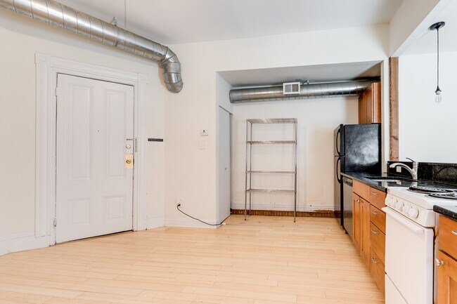 Building Photo - 1006 Park Ave
