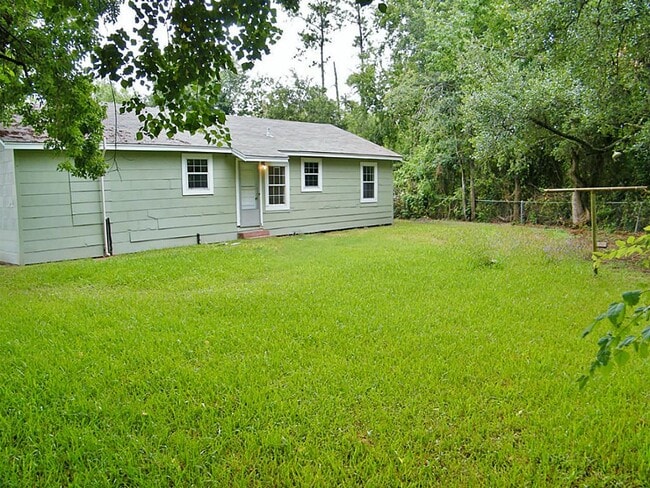 Building Photo - 256 FM 3083