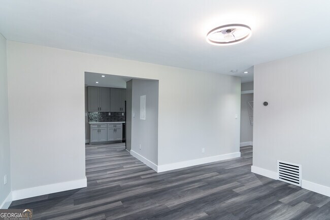 Building Photo - 109 Appleton Blvd