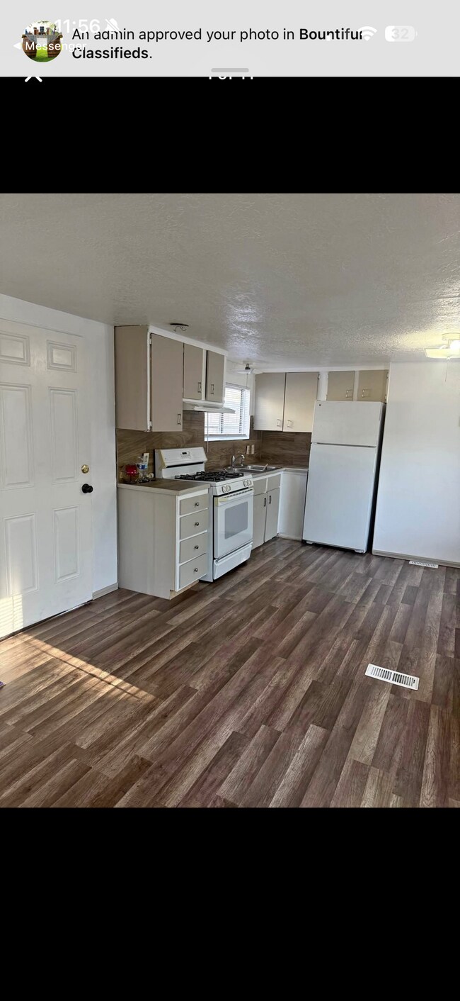 Building Photo - 1633 Calvo Dr